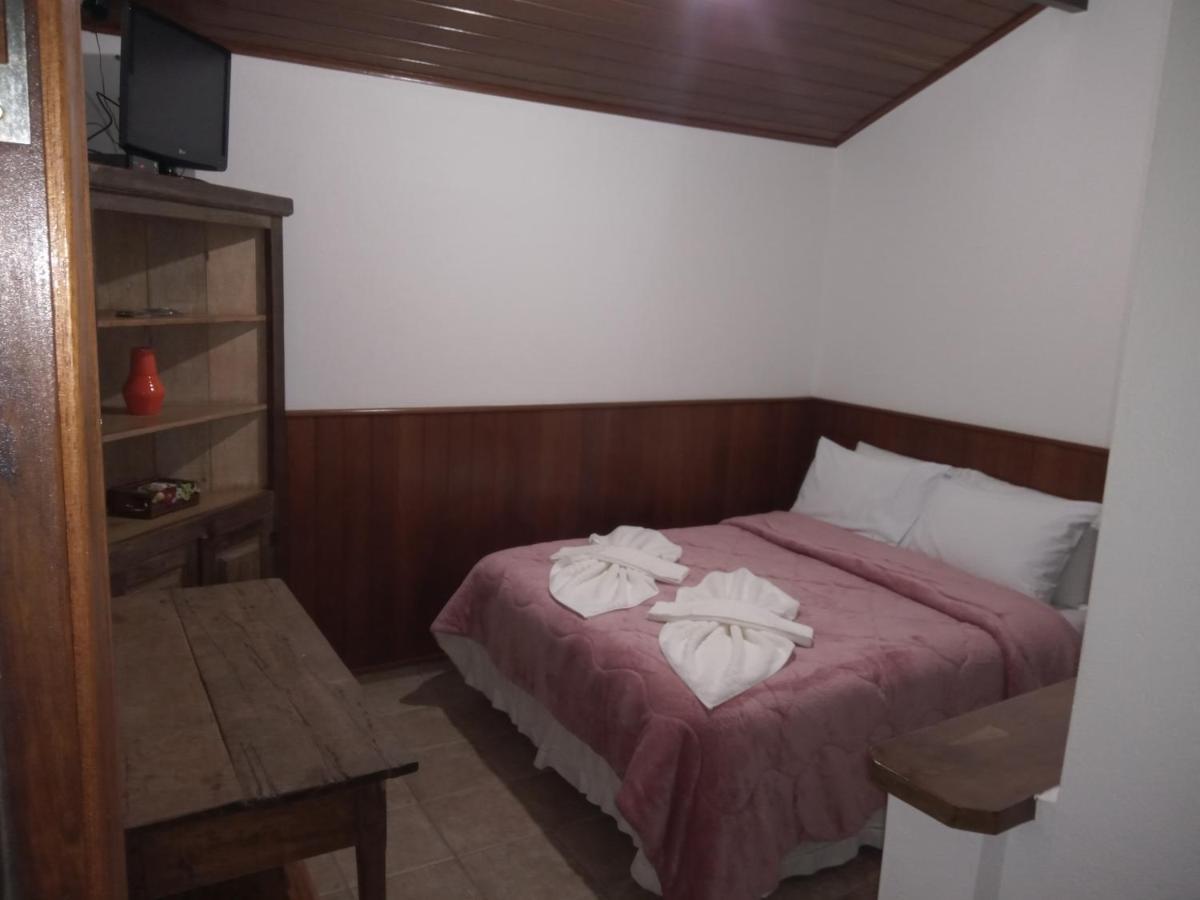 Chales Da Fonte Apartment กามันดูกายา ภายนอก รูปภาพ